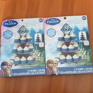 Disney Frozen cake stand 2 pk